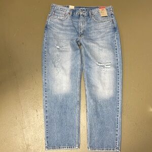 Levi’s 550 RELAXED Light Wash Distressed Jeans NWT 38/32
